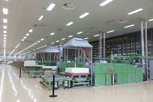 貴陽卷煙廠多聯(lián)機(jī)房采用可調(diào)式阻尼彈簧<a href='http://www.sdlytvu.cn' target='_blank'><u>減震器</u></a>