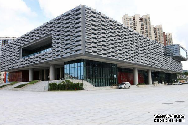 金海岸文化藝術(shù)中心采用吊式彈簧<a href='http://www.sdlytvu.cn' target='_blank'><u>減震器</u></a>